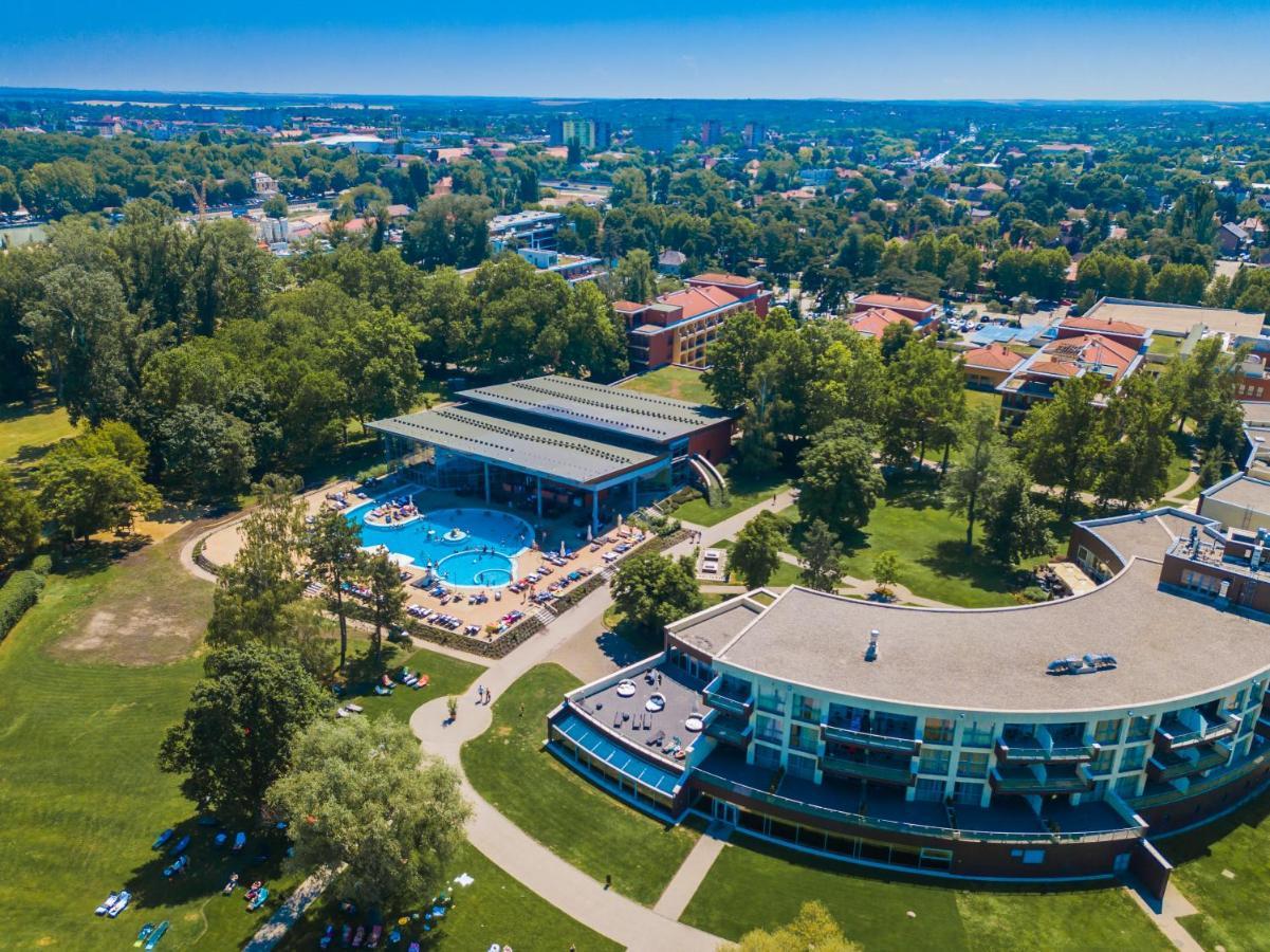 Mf Villa Azur Wellness Apartment Шиофок Экстерьер фото